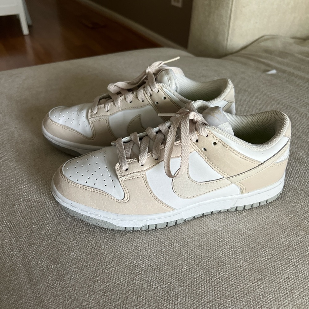 Nike Dunk Low Next Nature
White Light Orewood Brown (Women's)